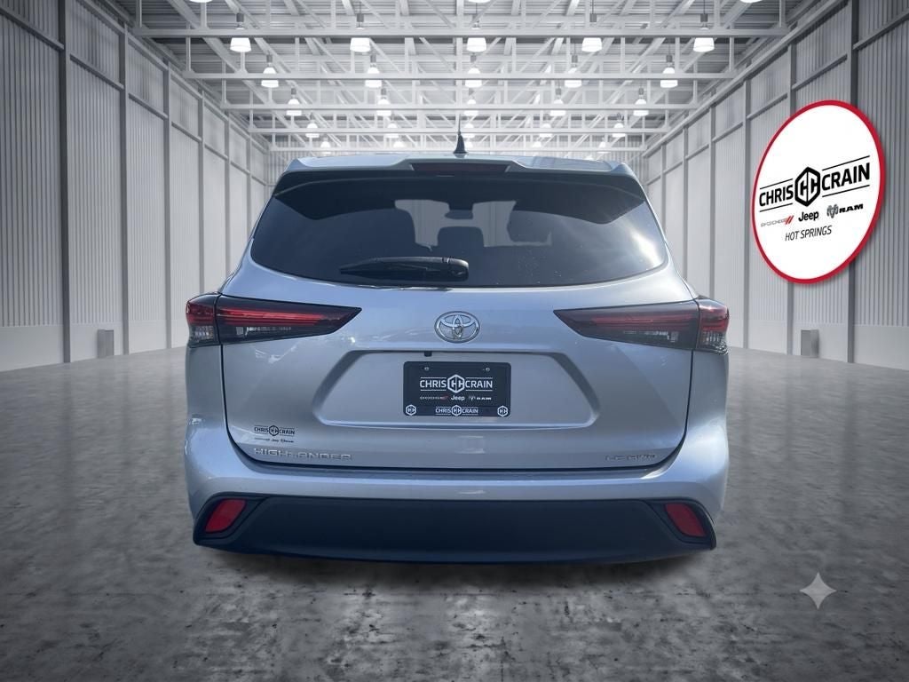 2024 Toyota Highlander LE