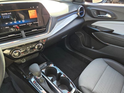 2025 Chevrolet Trax FWD LT