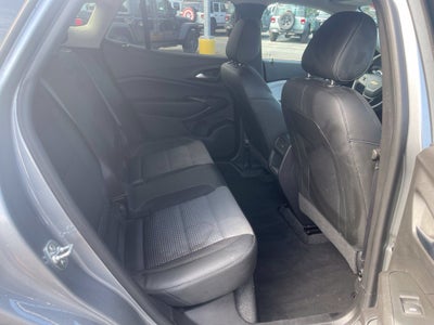 2025 Chevrolet Trax FWD LT