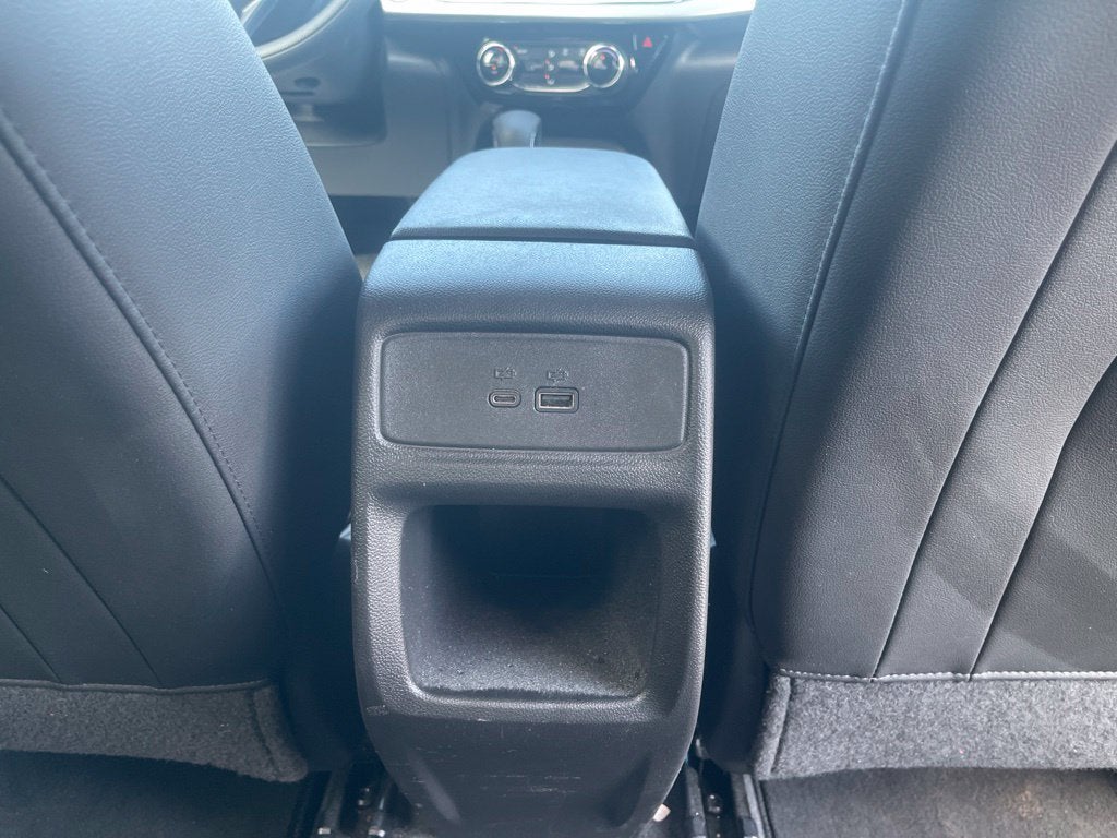 2025 Chevrolet Trax FWD LT