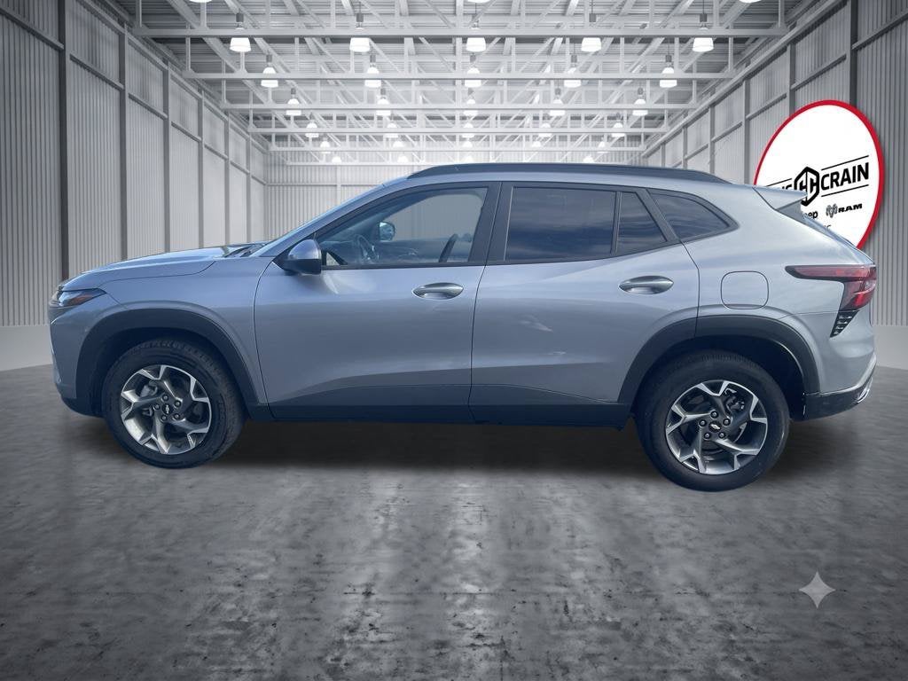 2025 Chevrolet Trax FWD LT