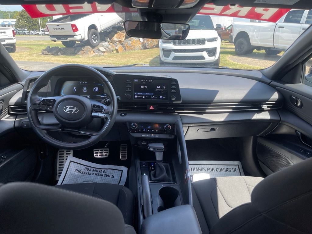 2025 Hyundai Elantra SEL Sport