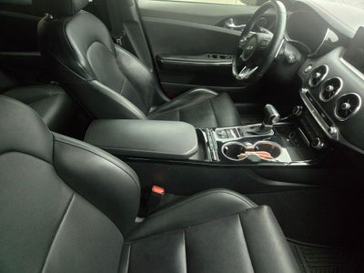 2022 Kia Stinger GT-Line