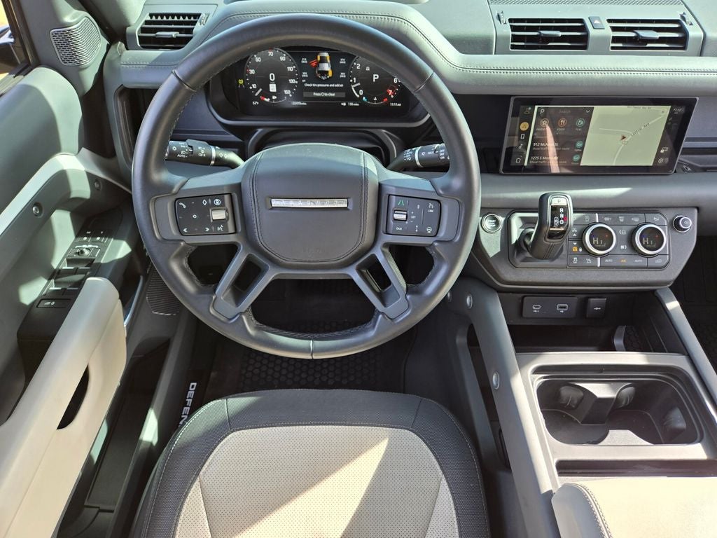 2024 Land Rover Defender 110 P400 X-Dynamic SE