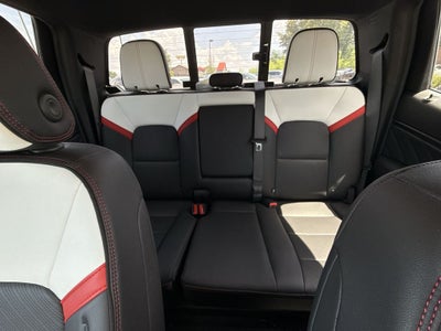 2023 GMC Canyon AT4X