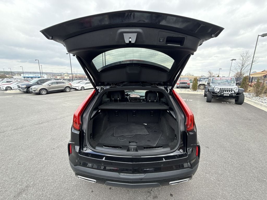 2025 Cadillac XT4 Premium Luxury