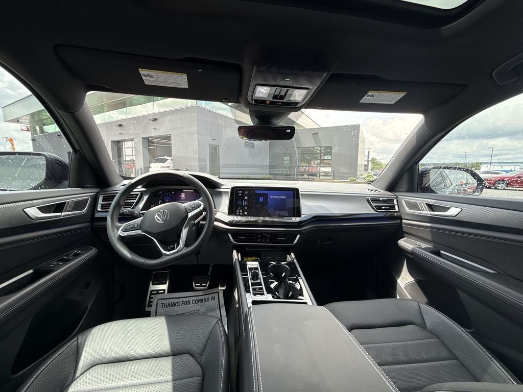 2025 Volkswagen Atlas Cross Sport 2.0T SEL R-Line Black