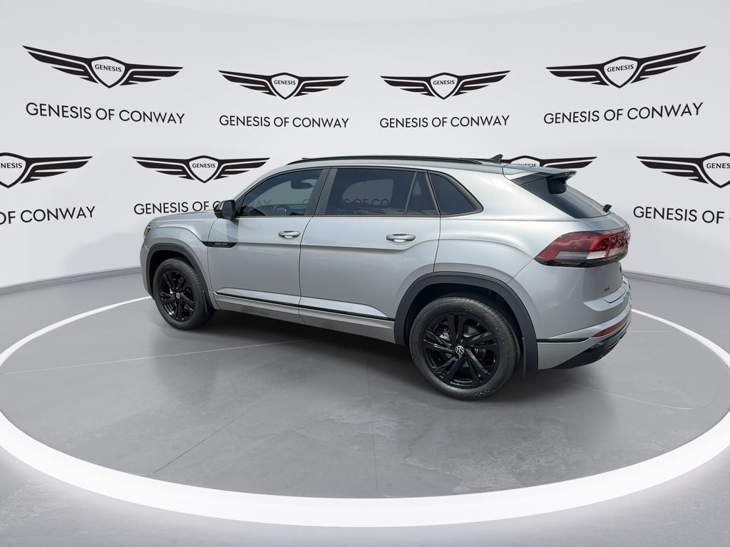 2025 Volkswagen Atlas Cross Sport 2.0T SEL R-Line Black