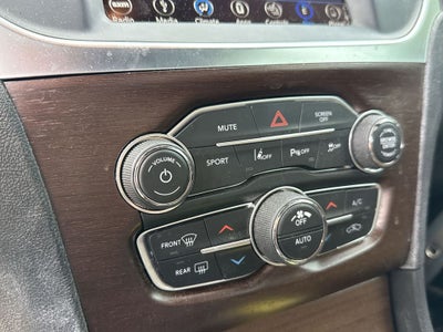2018 Chrysler 300 C