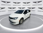 2025 Chrysler Voyager LX