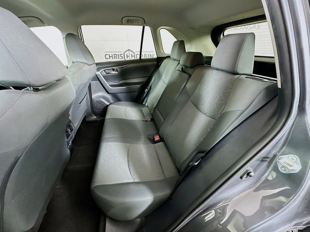 2021 Toyota RAV4 XLE - Photo 22