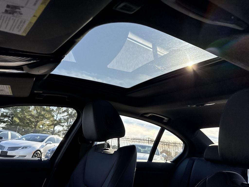 2025 BMW 3 Series 330i