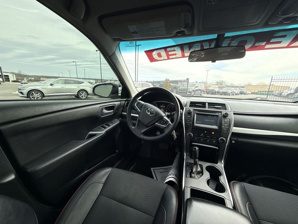 2017 Toyota Camry SE