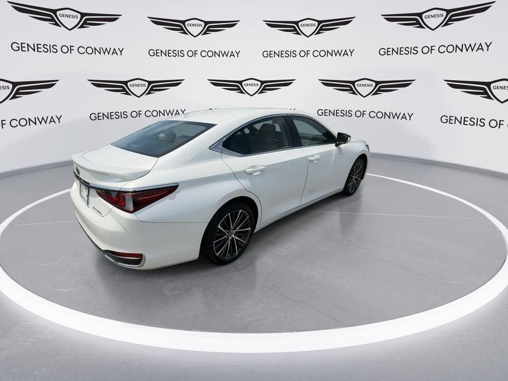 2025 Lexus ES 300h