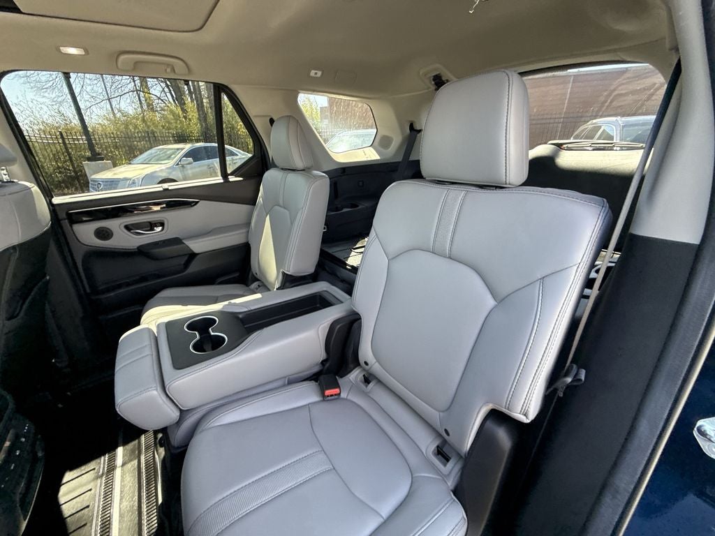 2025 Honda Pilot Touring
