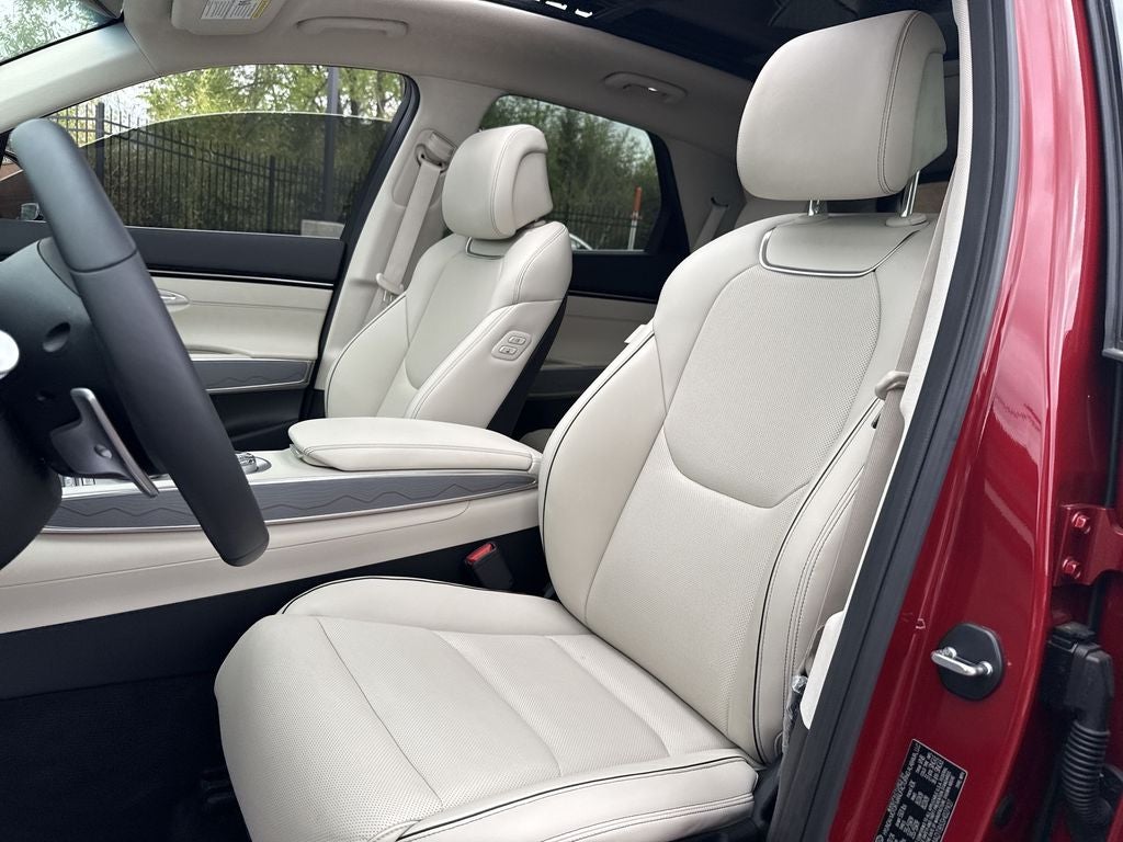 2025 Genesis GV70 2.5T