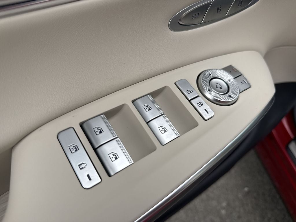 2025 Genesis GV70 2.5T