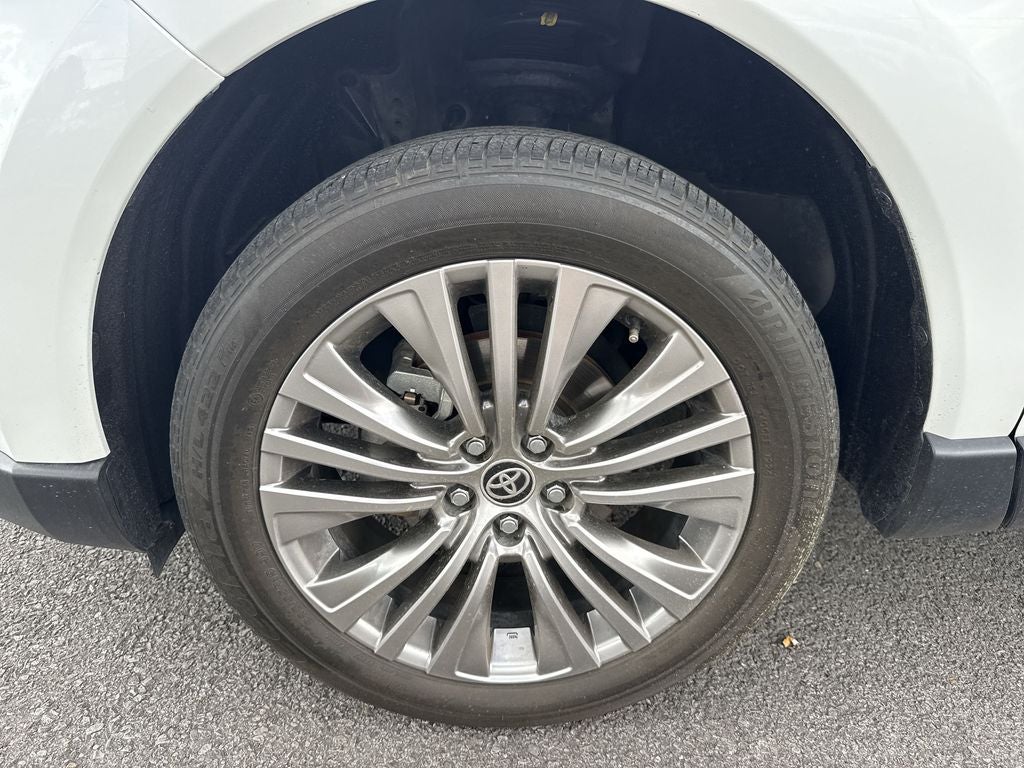 2024 Toyota Venza XLE