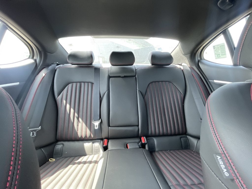 2025 Genesis G70 2.5T Sport Prestige