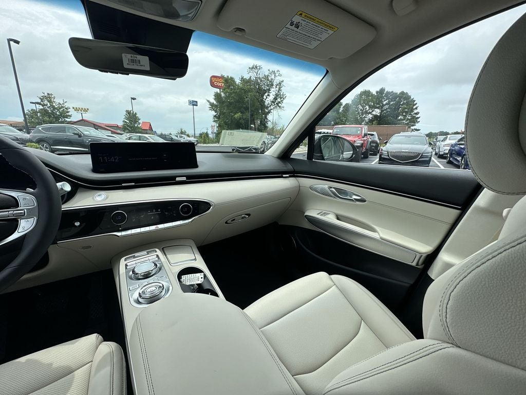 2025 Genesis GV70 2.5T