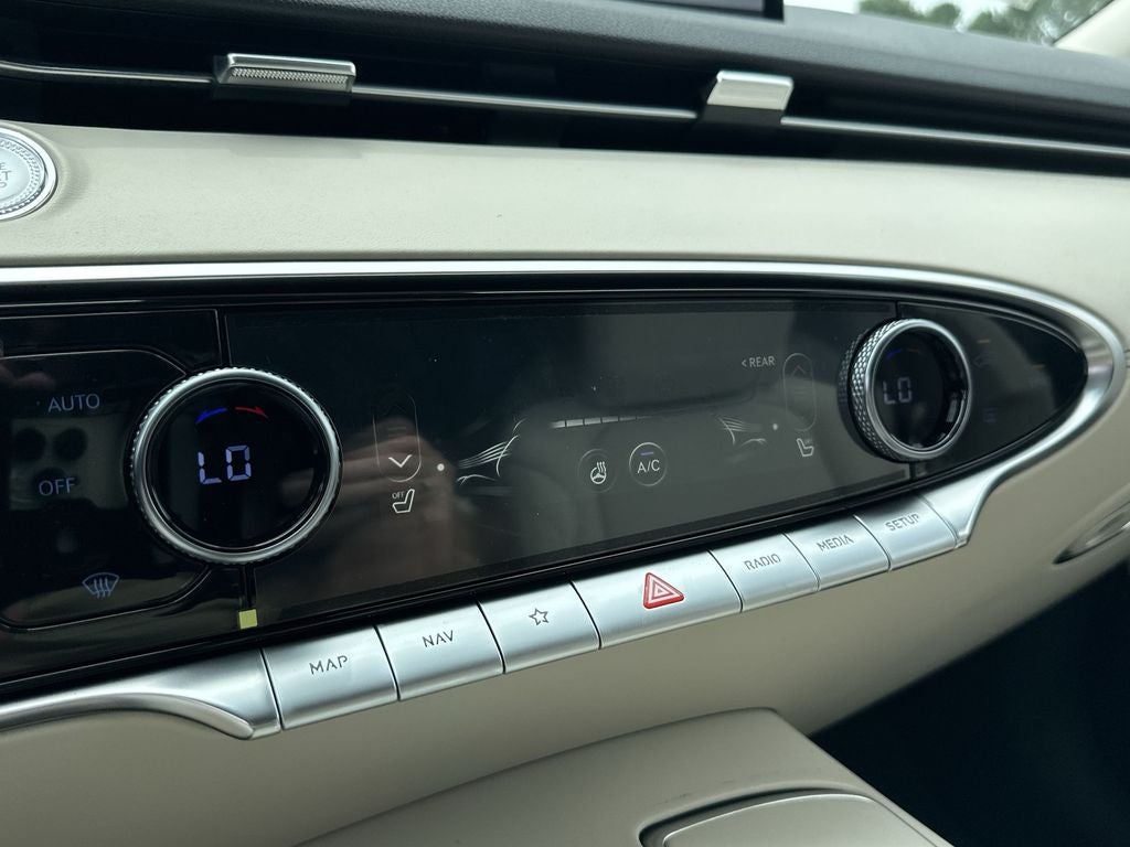 2025 Genesis GV70 2.5T