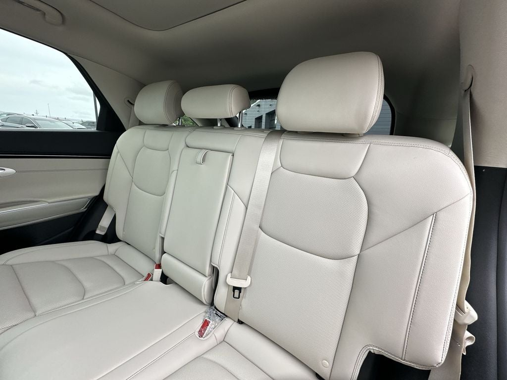 2025 Genesis GV70 2.5T