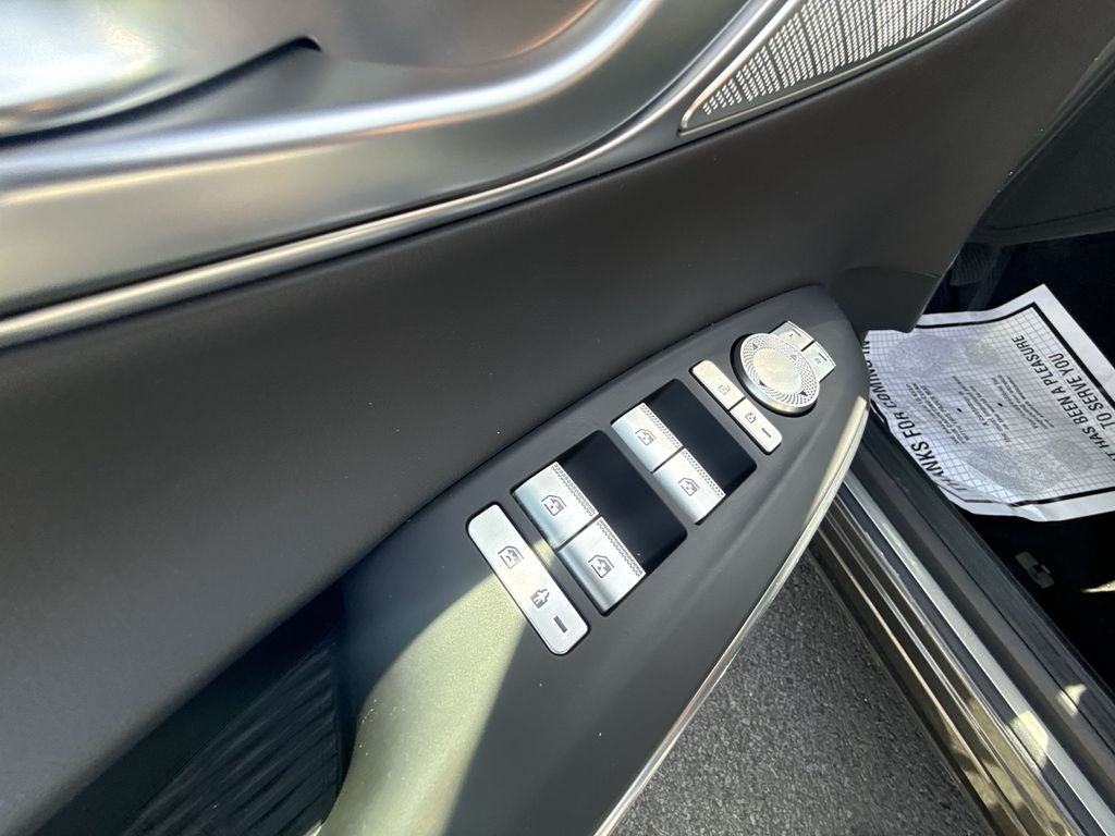 2025 Genesis GV70 2.5T