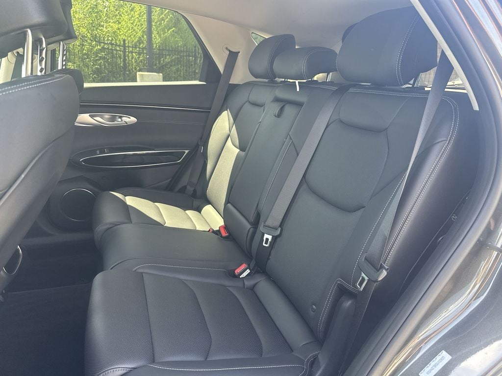 2025 Genesis GV70 2.5T