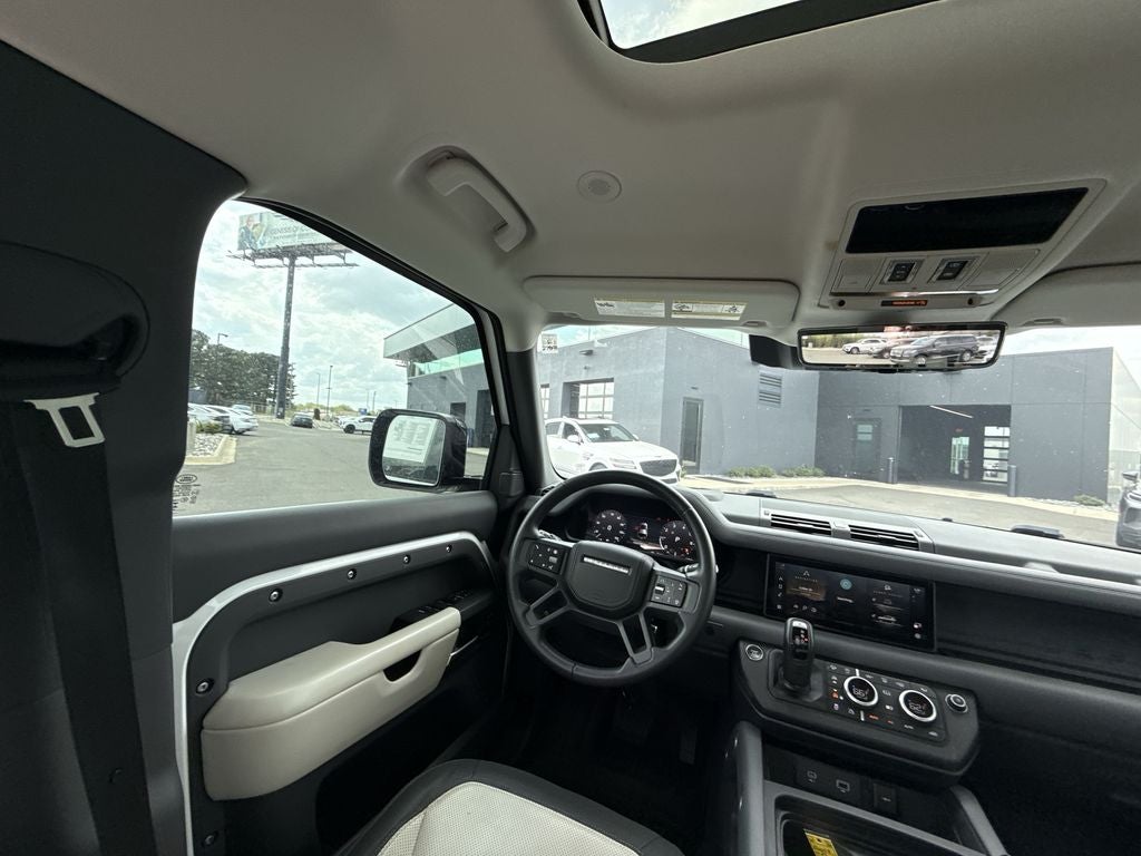 2024 Land Rover Defender 110 X-Dynamic SE