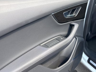 2025 Audi Q7 55 Premium Plus quattro