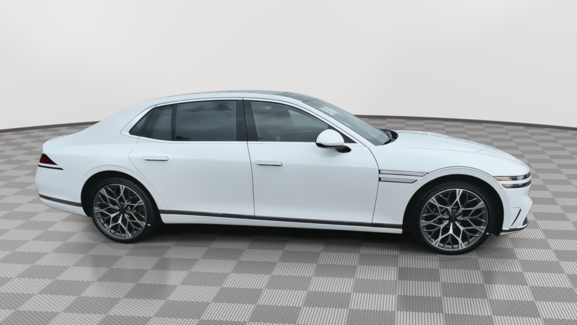 Side View of the 2025 Genesis G90