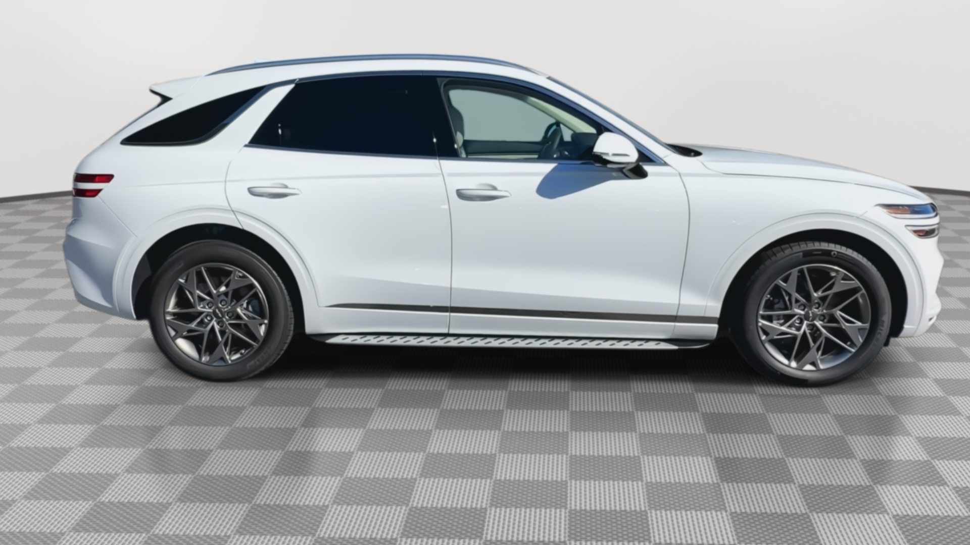 Side View of the 2025 Genesis GV70